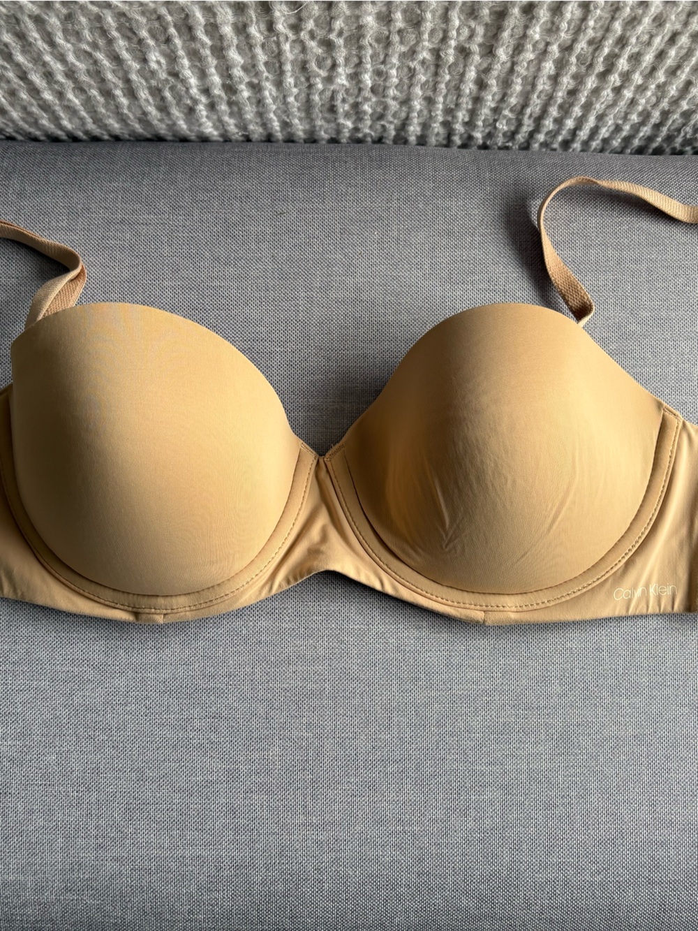 Calvin Klein Nude Tan Bra Size 36C Underwire Adjustable‎ Pillow Cup Soft Stretch